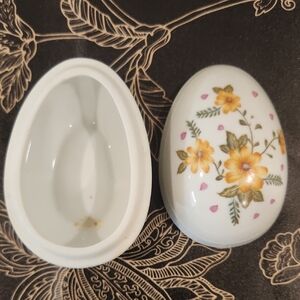 Lefton Floral Egg Trinket Box - White, Yellow, Pink, Green